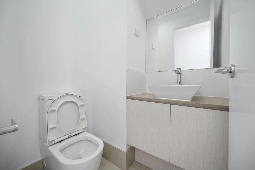 O que não fazer para desentupir o vaso sanitário 3 desentupidora sp