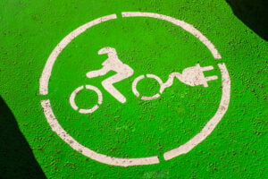 Leia mais sobre o artigo Como prolongar a vida útil da bateria da moto elétrica